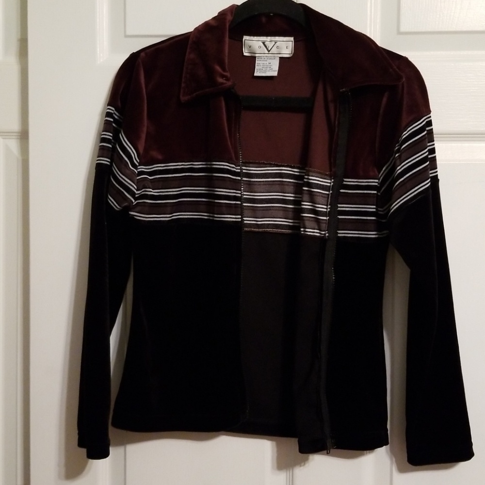 👄V Voice jacket - Picture 7 of 8